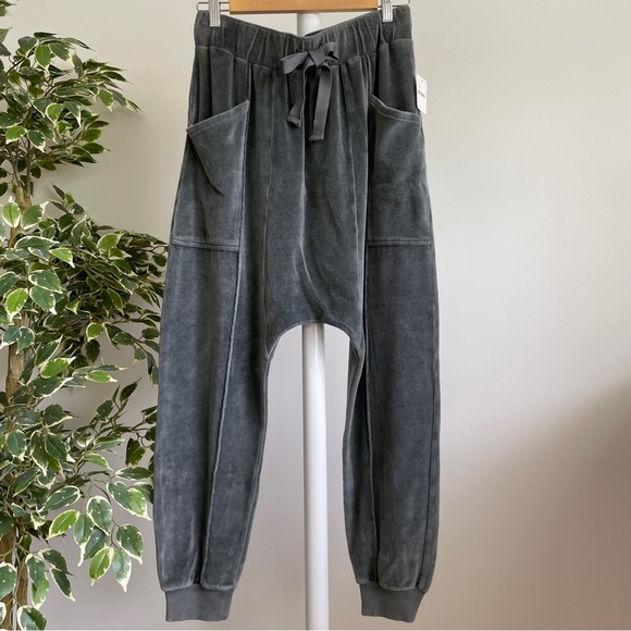 NEW Free People In The Slick Of It Harem Pants - Picture 7 of 15